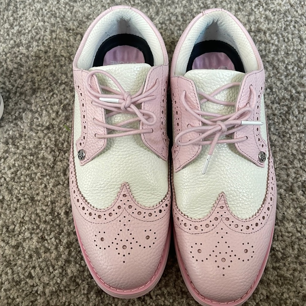 Gfore longwing gallivanter golf shoe.  White and pink.